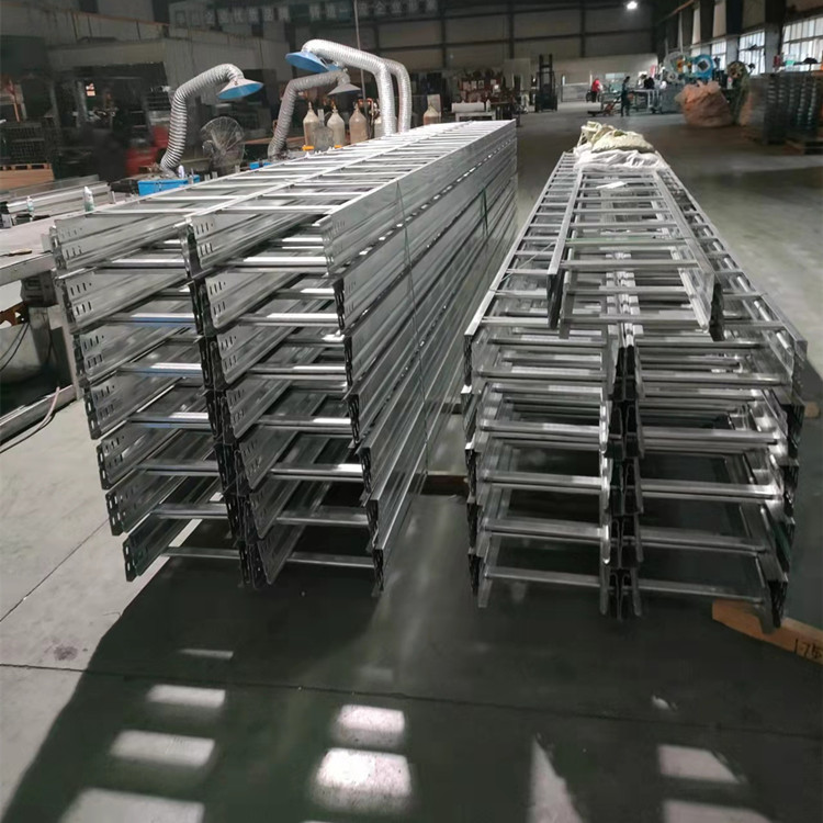 梯架式电缆桥架