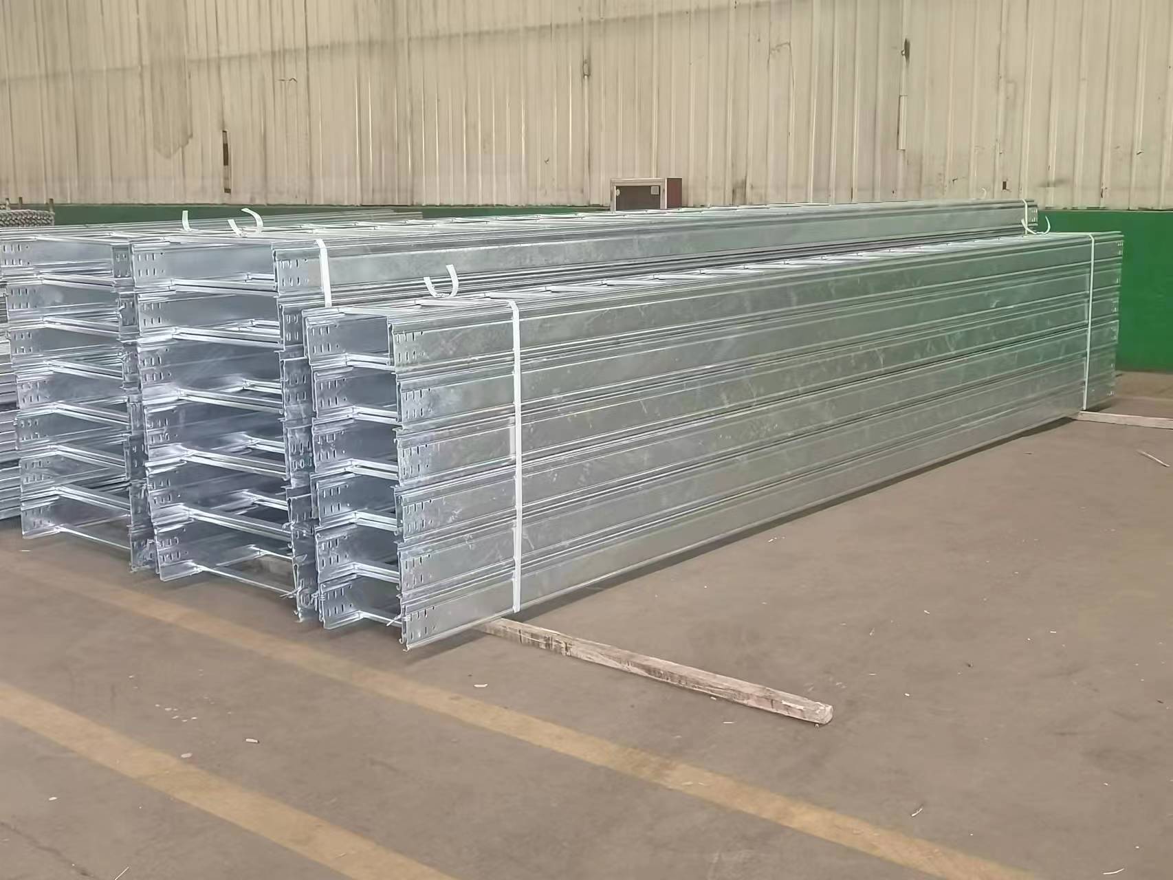 热浸锌电缆桥架