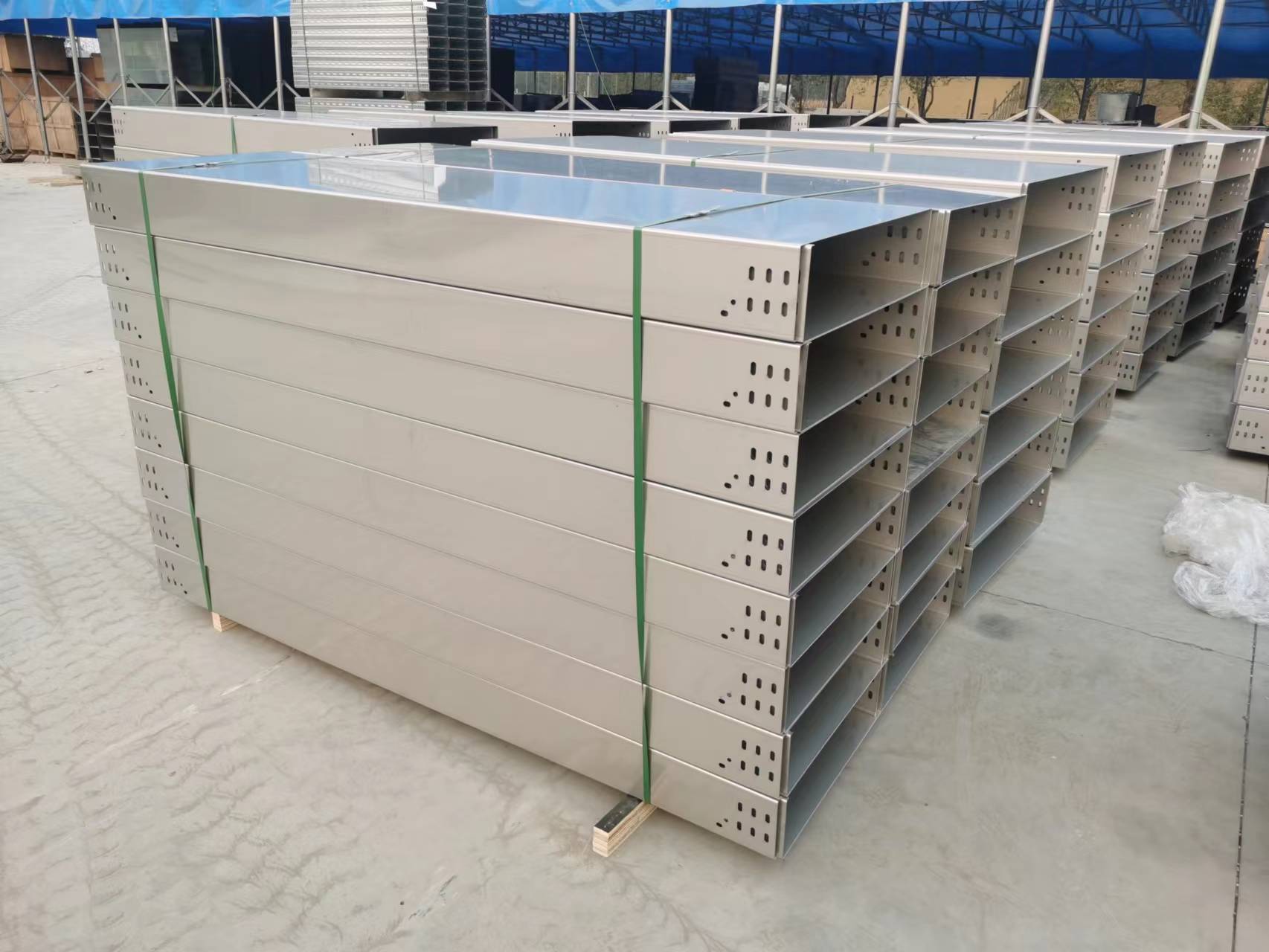 不锈钢电缆桥架