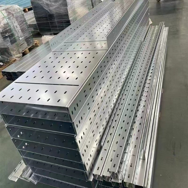 托盘式电缆桥架