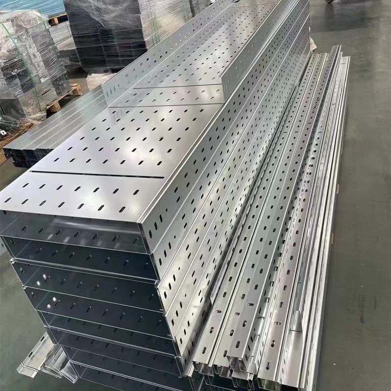 托盘式电缆桥架
