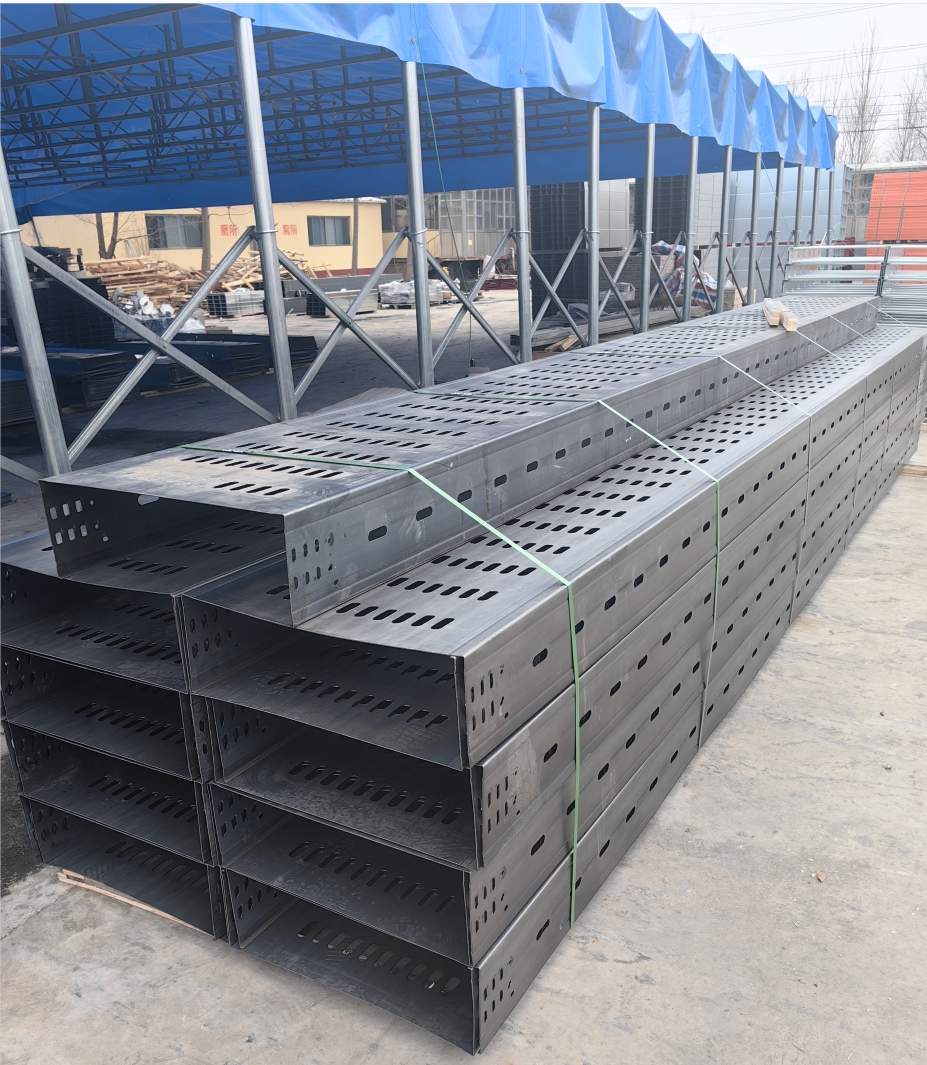 托盘式电缆桥架