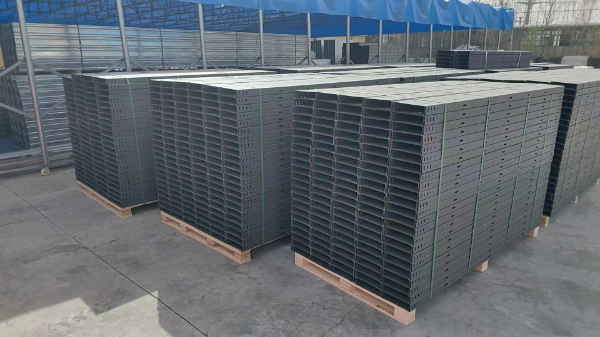 防火喷塑电缆桥架