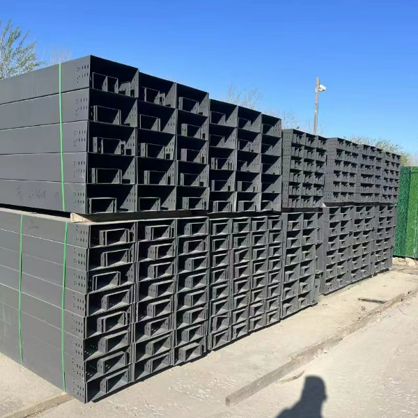 防火喷塑电缆桥架